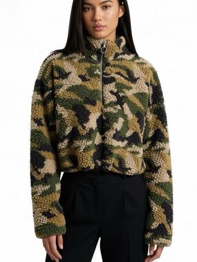 Camo adjustable Bubble Hem Sherpa Teddy pullover Jacket